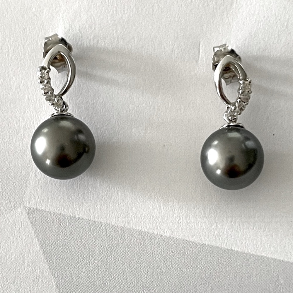 Tahitian Pearl & Diamond 14kt White Gold Earrings
